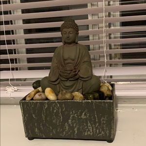 Battery powered Buddha water fountain